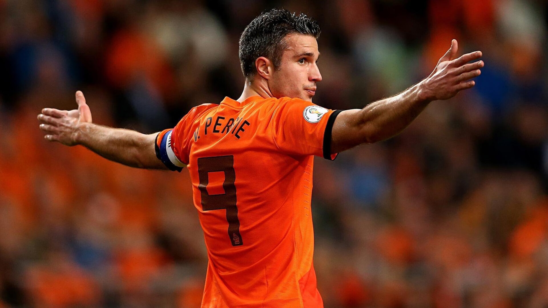 传奇谢幕，足球巨星李明举行感人退役仪式