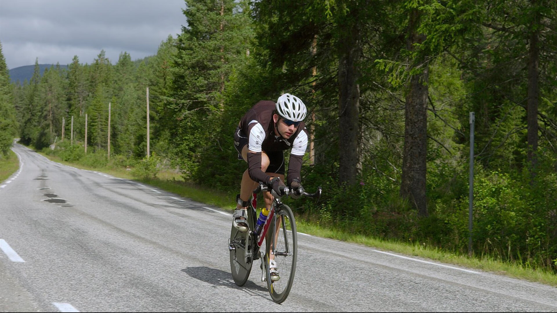 纳达尔鏖战五盘险胜新生代 法网14冠传奇仍在延续